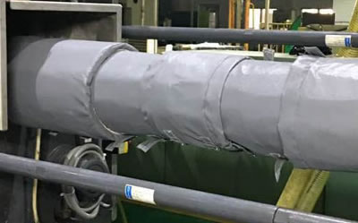 注塑機(jī)<a href=http://m.bq39.cn/e/tags/?tagname=%E4%BF%9D%E6%B8%A9%E8%A1%A3 target=_blank class=infotextkey>保溫衣</a>的好處